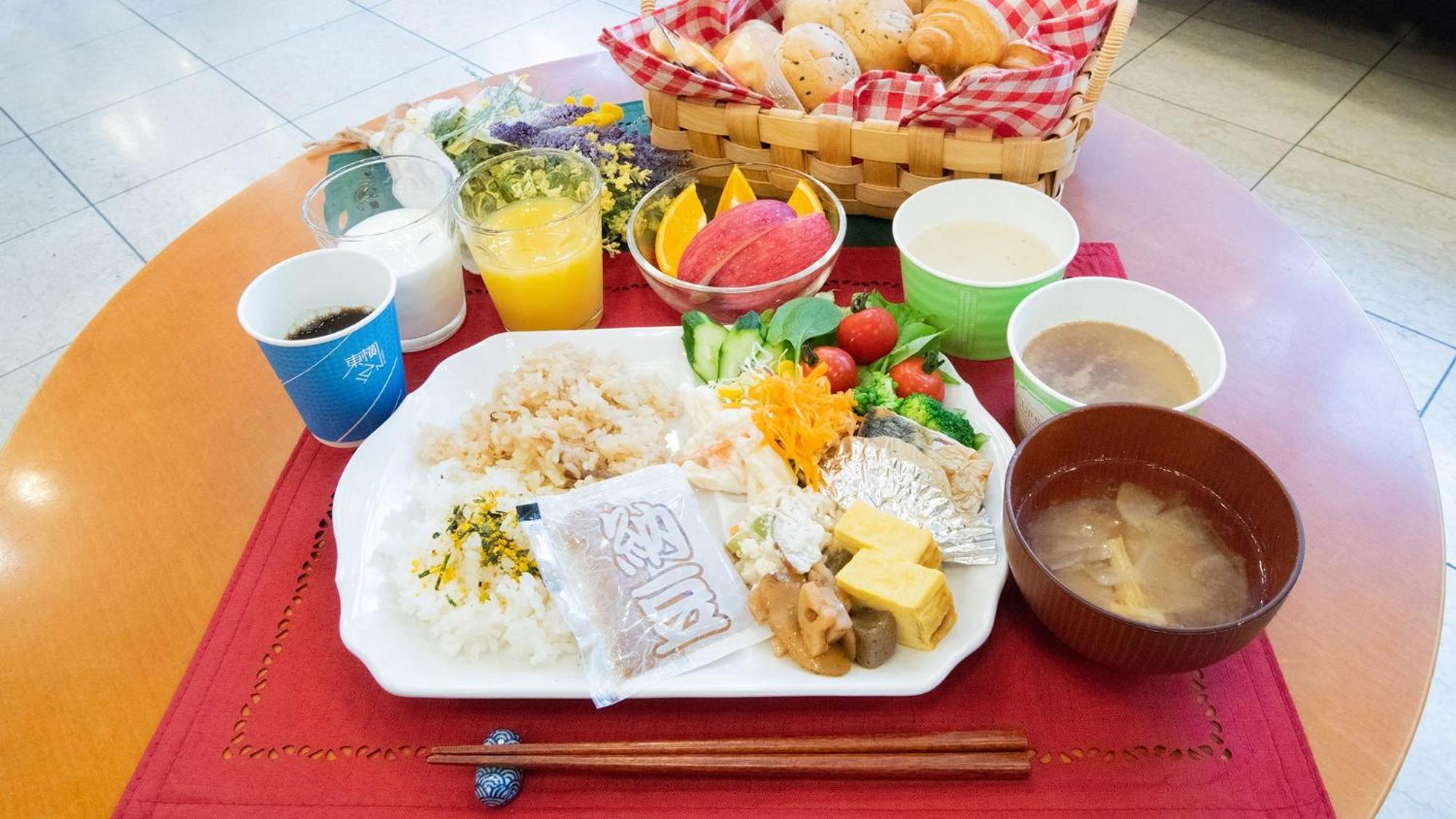 Toyoko Inn Hokkaido Asahikawa Ekimae Ichijo Dori Zewnętrze zdjęcie