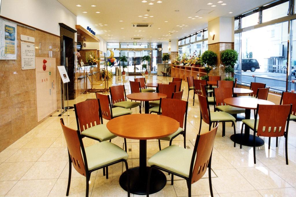 Toyoko Inn Hokkaido Asahikawa Ekimae Ichijo Dori Zewnętrze zdjęcie